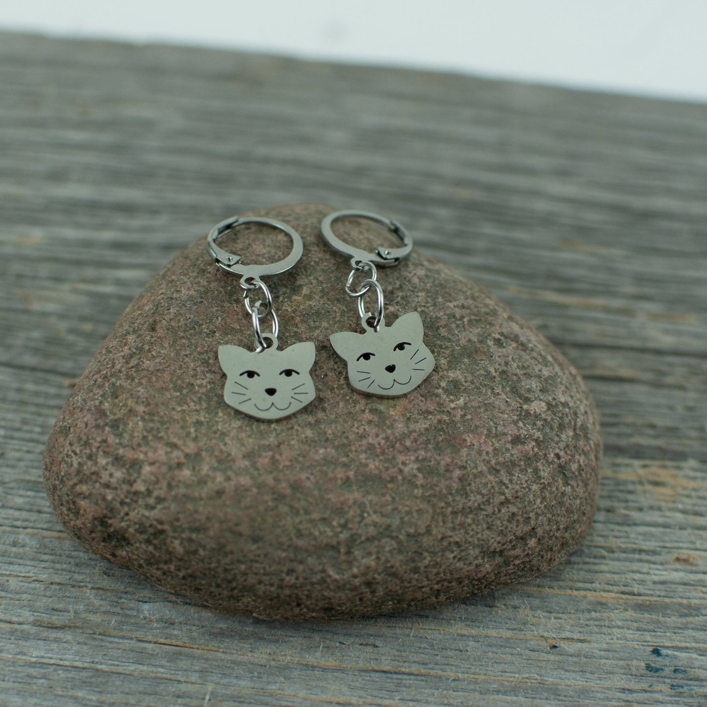 Cat face earrings