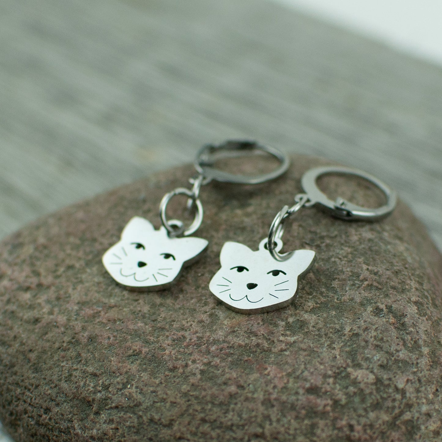 Cat face earrings