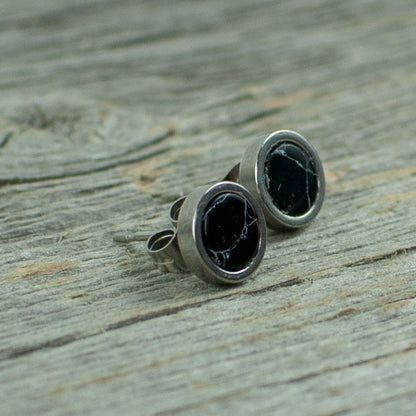 Black  6mm stainless steel studs