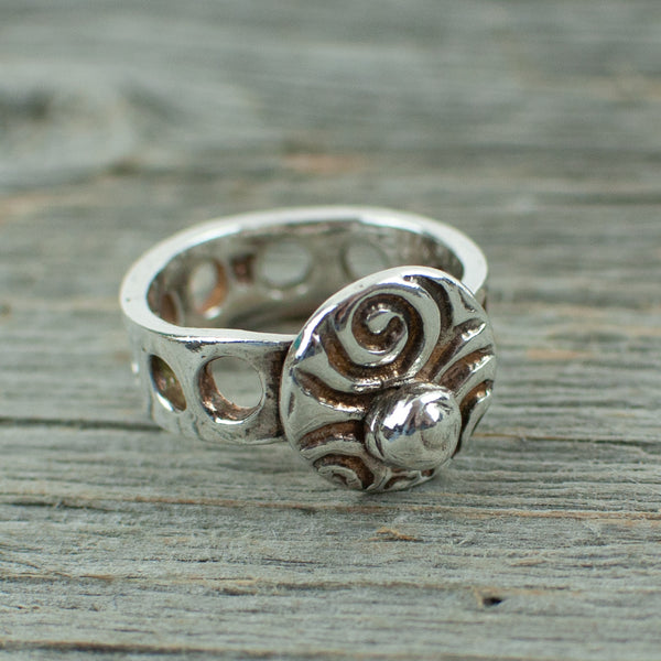 Swirl Ring with Silver Nugget and Hole band