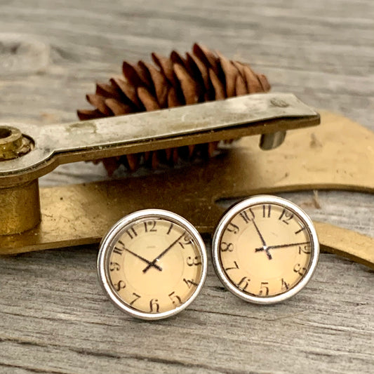 Clock face stud earrings