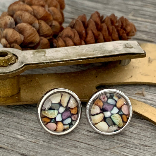 Pebble stud earrings