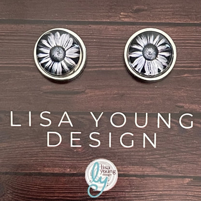 Daisy stud earrings10mm